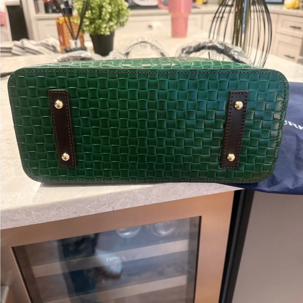 Dooney & Bourke woven Liliana tote with matching wristlet - Picture 4 of 12